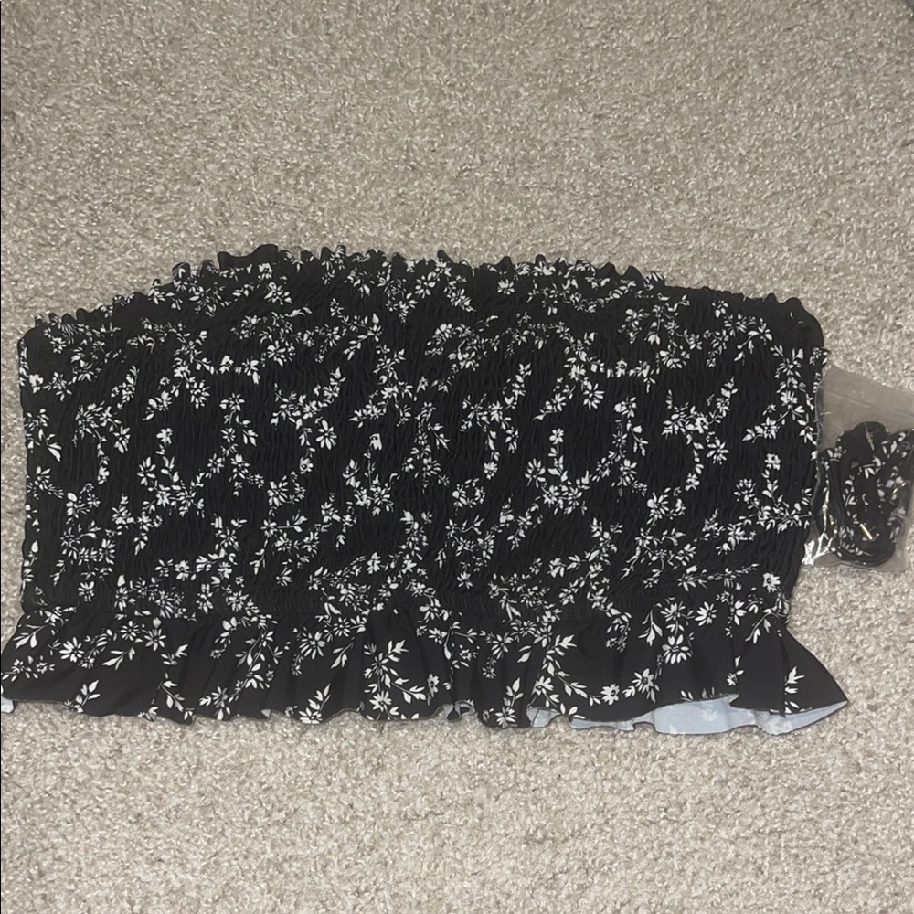 Black and White Floral Tube Top - Never worn the straps are still attached.